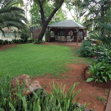 Gemstone Guest House Klerksdorp Exterior photo
