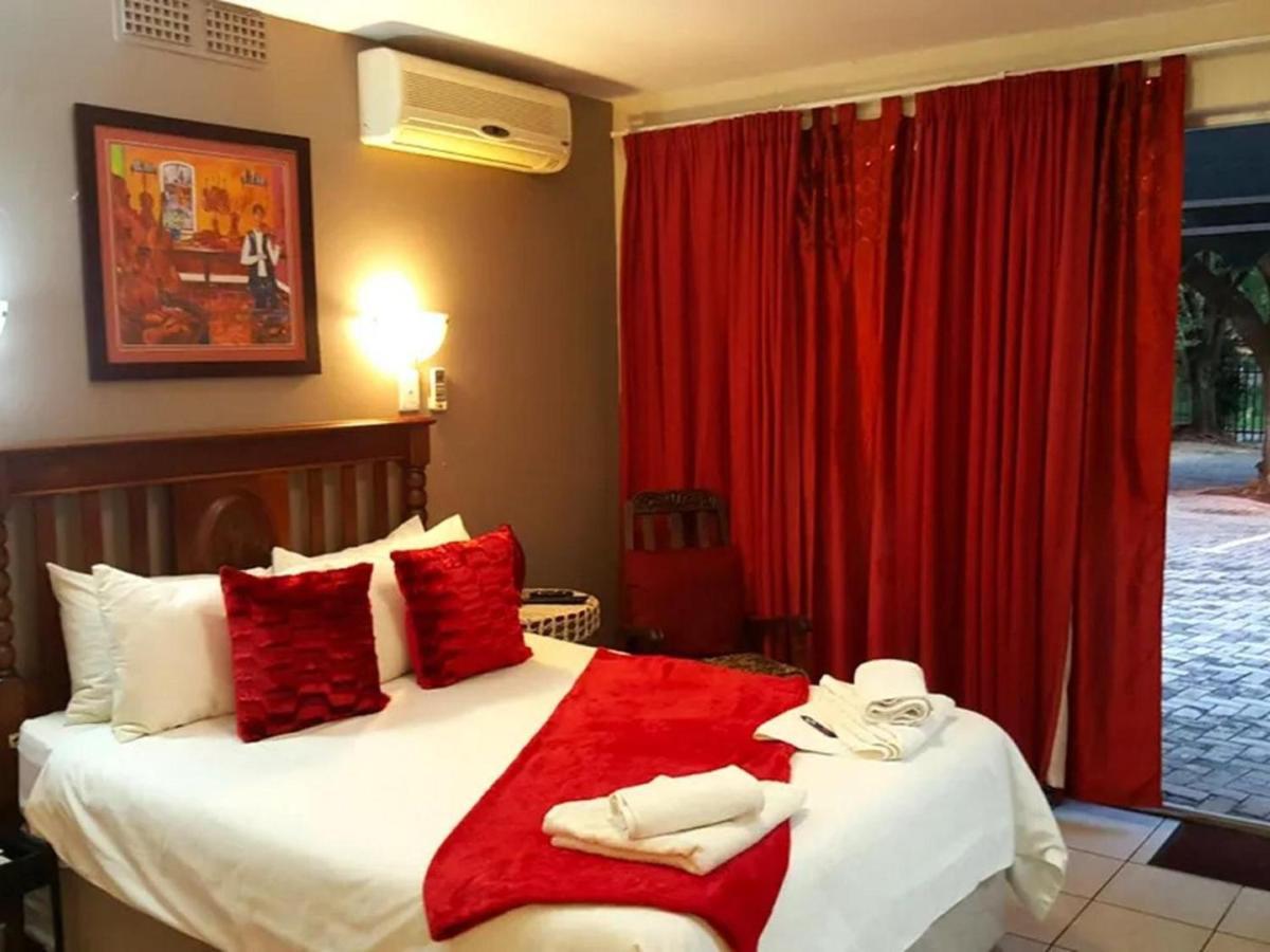 Gemstone Guest House Klerksdorp Exterior photo