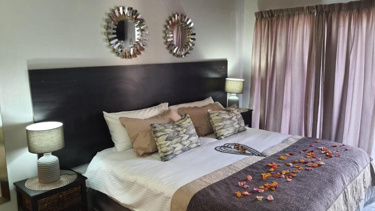 Gemstone Guest House Klerksdorp Exterior photo