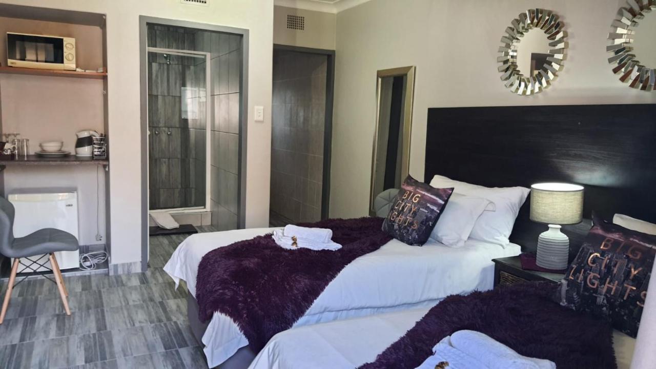 Gemstone Guest House Klerksdorp Exterior photo