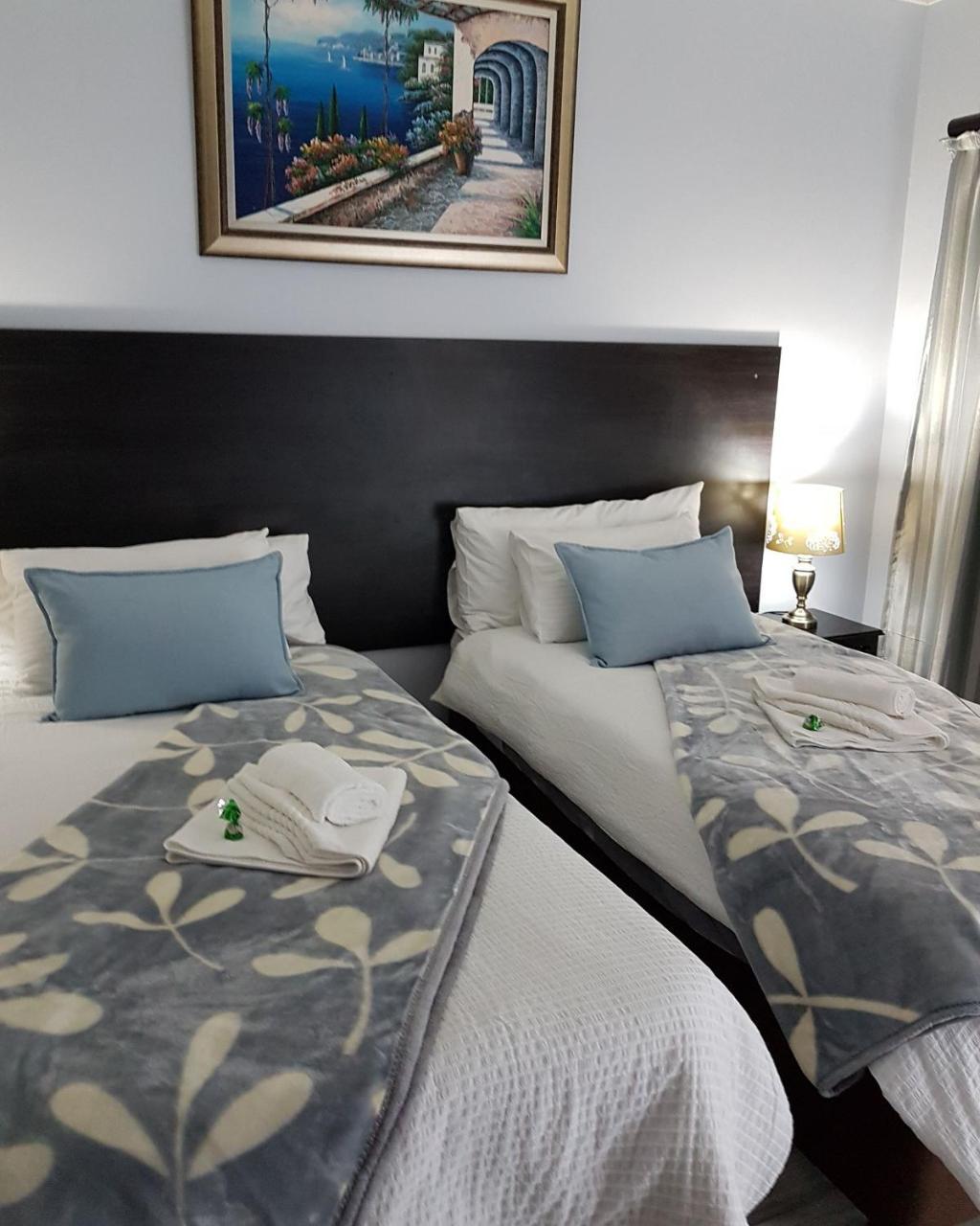 Gemstone Guest House Klerksdorp Exterior photo