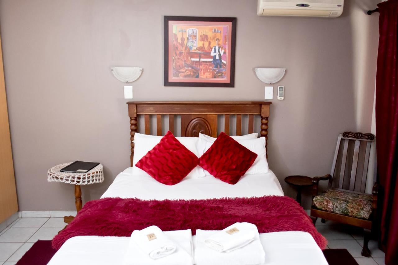 Gemstone Guest House Klerksdorp Exterior photo